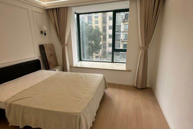 Elevator Spacious 2Br/2Lr/1Bt Close to L2/3/4 Zhongshan Park Station 