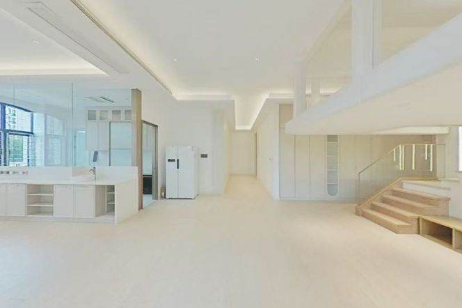Amazing big 4br/4bt Garden Flat in Pudong