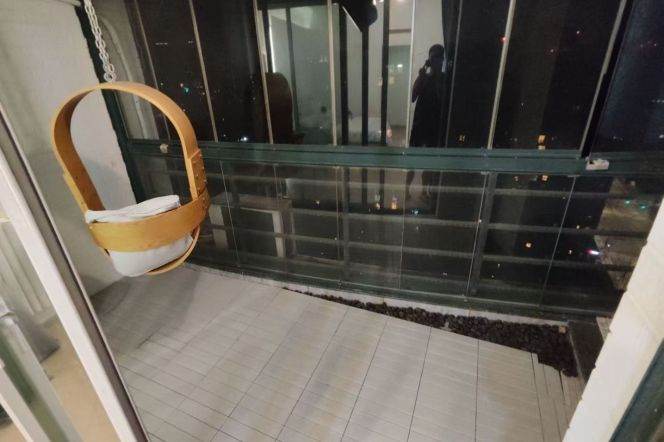 3 Brs, 2 Baths with Balcony, 180 sqm High Value @ Laoximen station L10&8