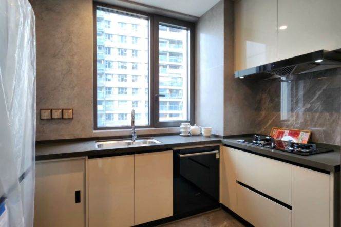 brand new modern 4brs floor heating brand new furniture beside Huang pu river 48K