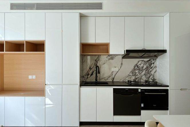 Elegant Modern 1br serviced apt nr L1,7 Changshu rd station nr An Fu road