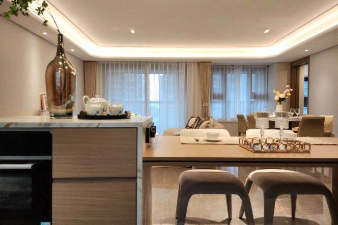 brand new modern 4brs floor heating brand new furniture beside Huang pu river 48K