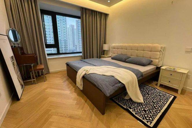 Urumqi/Zhaojiabang rd floor heating 3brs/2lv/2bt apt wt balcony; L7/9