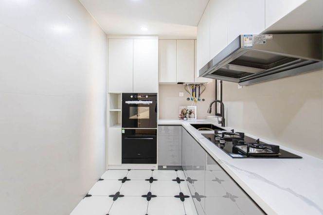 brand new big 3brs floor heating brand new furniture park view in Zhong shan park 35K