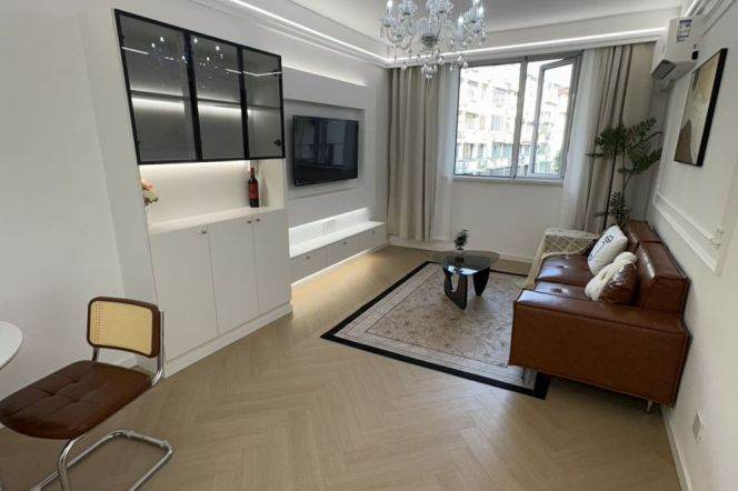 Spacious 85sqm 1Br/2Lr/1Bt with Tons of Storages@L2/15 Loushanguan Rd Station 