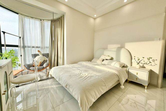 Modern High-Rise Studio | 380m to Metro Line 7 | Secure Digital Entry & Panoramic Views