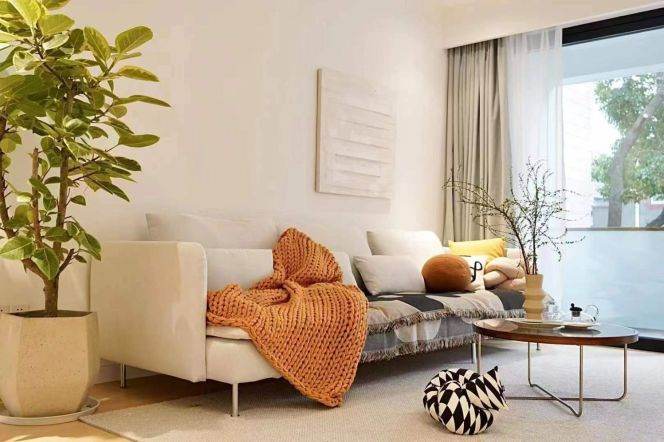 2+1 Rooms, 2 Baths with Open Balcony, Floor Heating, 130 sqm @ West Nanjing metro L2