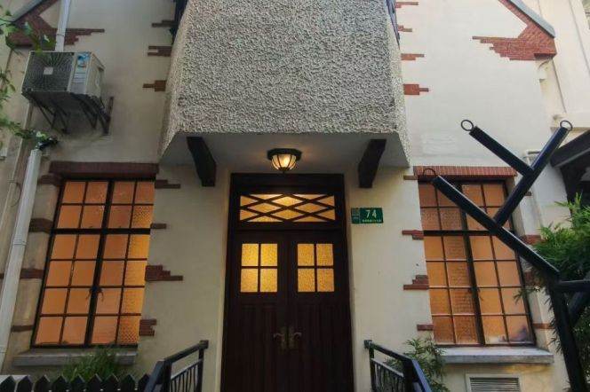 Beautiful townhouse@Iapm with both front garden and back garden 200sqm