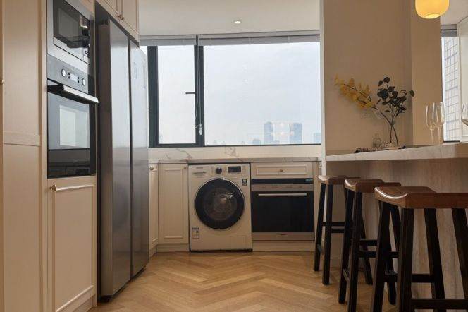 modern 3brs floor heating open balcony green view beside Xujiahui park line 1,9,11 