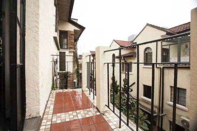 3+1 brs near L1/L7 changshu rd station