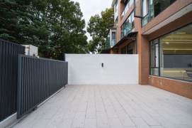 Ground floor duplex 5br/3bt@Changning with large private garden