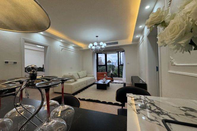 Elevator 3BR-Jiaotong University-3 minutes to Line 11-Shanghai Swimming Center