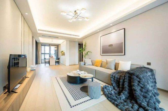 modern 4brs floor heating balcony near line 10 and close to The Bund 29K