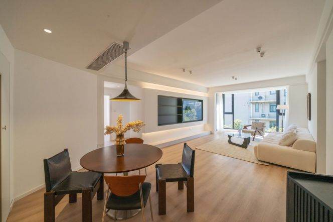 Changshou Rd.  new decoration cozy and bright 3br Big window