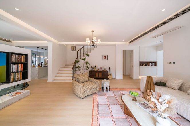 Villa@Hongqiao 6br/4bt 380sqm indoor +500sqm outdoor garden quality design