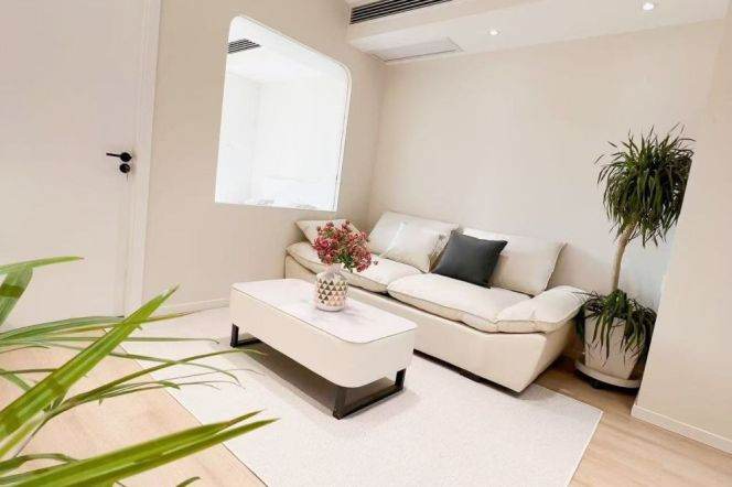 Furnished 1br-West Yan'an Road