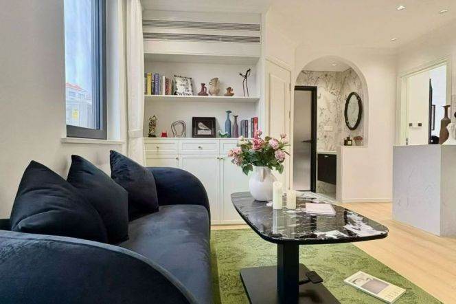 2 Brs, 1 Living room with Open Balcony, 85 sqm @ Shanghai Library L10