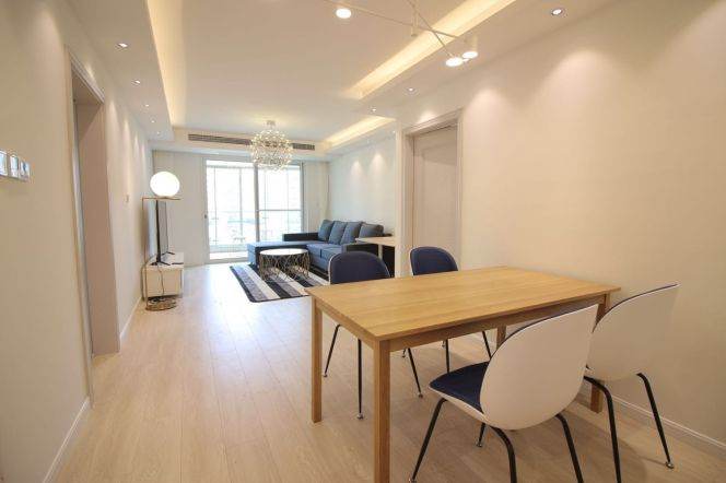 modern 2brs floor heating nice furniture good view in top 3 jing an line 2,12,13 only 24.4K