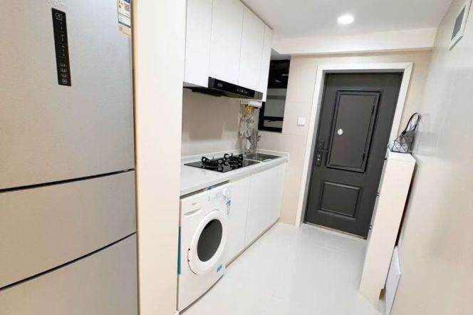 Furnished 1br-West Yan'an Road