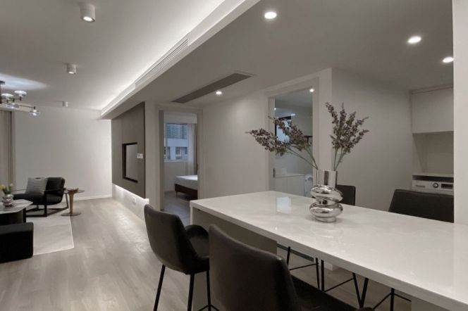  Exquisite 2br 2baths apt nr Zhongshan Park  L2/3/4