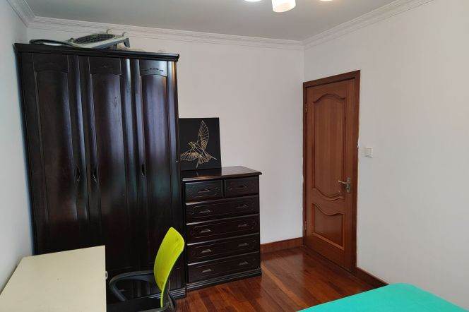 Cozy bright room west yan an lu /zhongshan Park DHU/ ECNU
