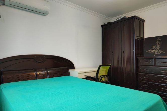 Cozy bright room west yan an lu /zhongshan Park DHU/ ECNU