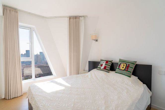 modern 3brs floor heating open balcony nice view near line 2,15 Su zhou river only 24K