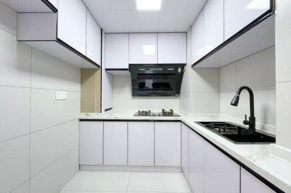 Elevator 2Brs/1Lr/1Bt apt nr Changping rd,M7