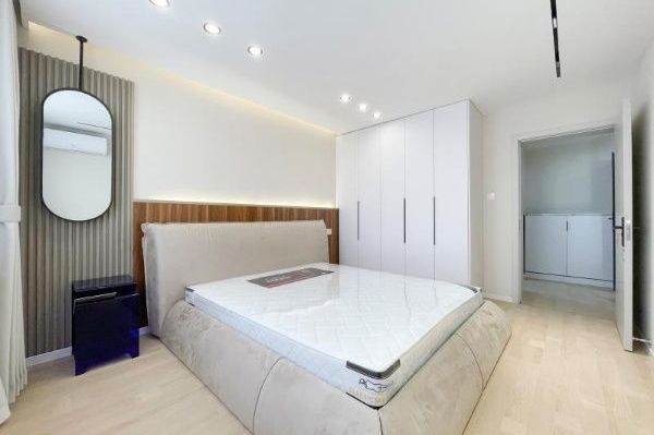 Elevator 2Brs/1Lr/1Bt apt nr Changping rd,M7