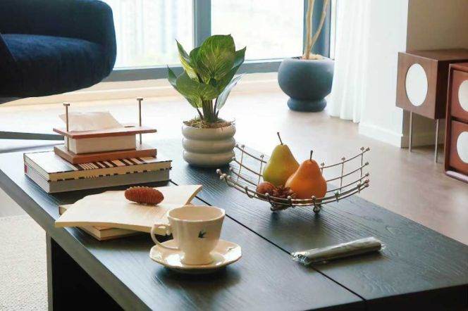 Spacious bright 3br/2bt@zhongtan rd 150sqm with ceiling to floor windows