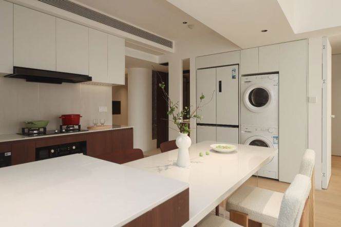 2+1 Rooms, 2 Baths, 130 sqm, Floor Heating/Central ac/Oven/Dish washer @ Hanzhong metro L12