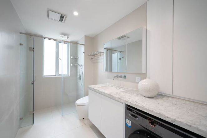 2 Brs, 1 Living room, Wall Heating/ Central ac/Oven @ Qufu metro L12