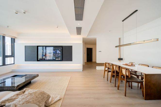 High rise 4brs with perfect river view near Changshou Road