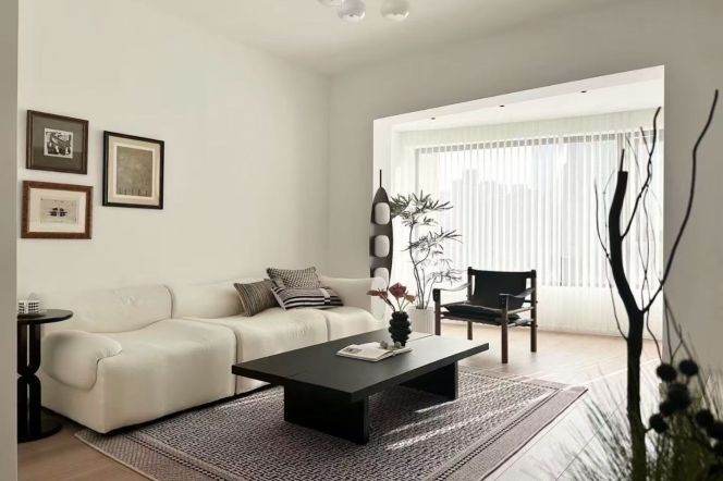 2 Brs, 2 Baths, 130 sqm, Floor Heating/Central ac/Gym/Swimming Pool @ Changping metro L7