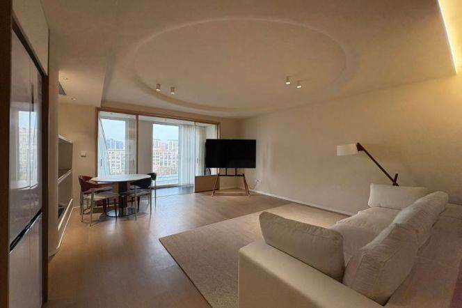 Spacious 2brs&2baths&huge cloakroom in Changning District