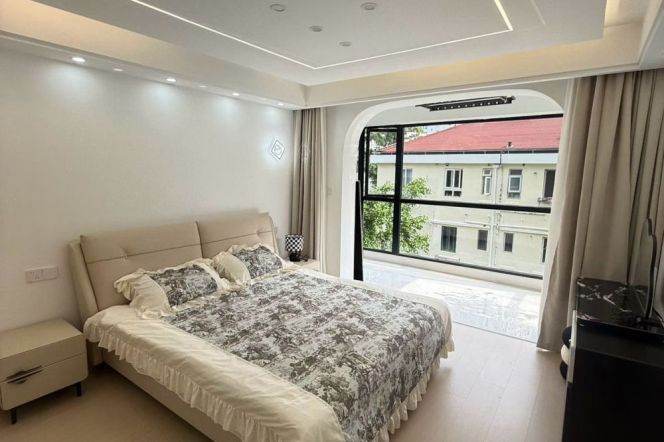 2 Brs, 1 Living room, Floor Heating/Central ac, 100 sqm @ Xiaonanmen station L9