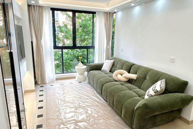 2 Brs, 1 Living room, Floor Heating/Central ac, 100 sqm @ Xiaonanmen station L9