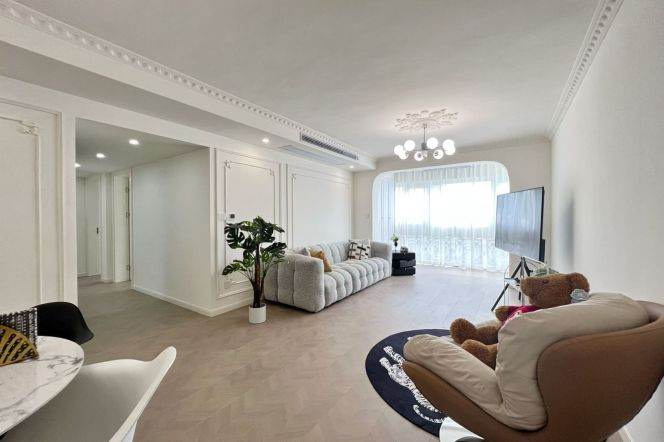 Gubei One cozy and bright 3br ,nice compound like garden