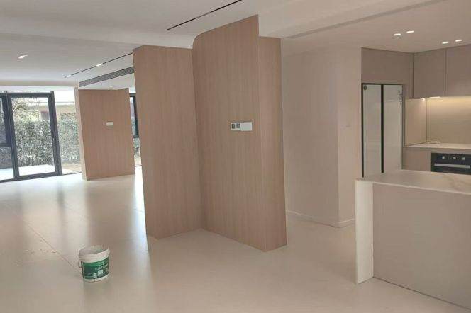 modern brand new duplex 3brs townhouse nice garden  in Green city area Dulwich line 9,18