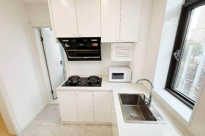 Cozy  1br 1 living room@Caoyang Rd station Line 3/4/11/13