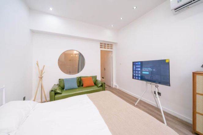 Elegant 1br/1lr/oven@jiashan rd sta 6.5k