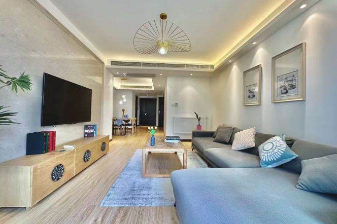 2 Brs, 2 Baths with Balcony/Gym/Swimming Pool, 120 sqm @ Changping metro L7
