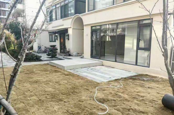 modern brand new duplex 3brs townhouse nice garden  in Green city area Dulwich line 9,18