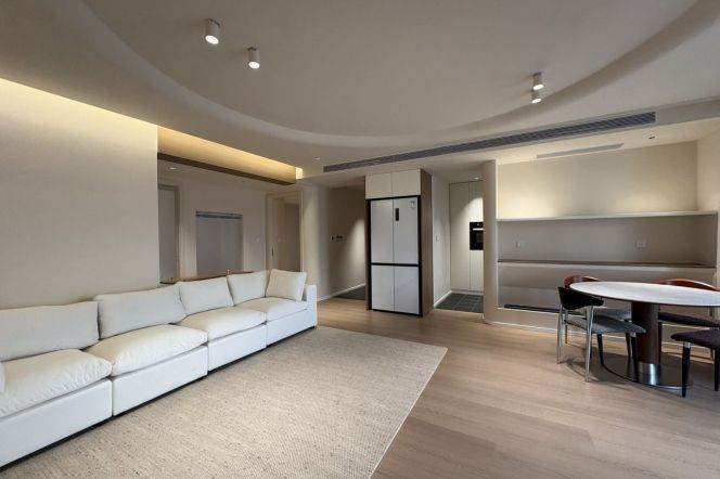 brand new big 3brs floor heating beside Su zhou river Hong qiao 25K