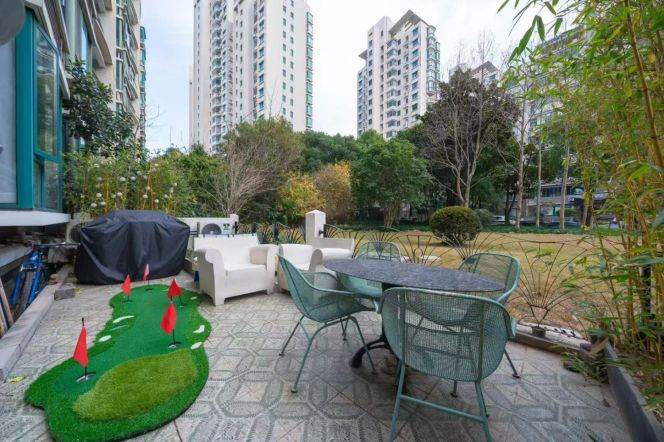 modern big 3brs with nice garden floor heating near Century park and close to Lujiazui CBD