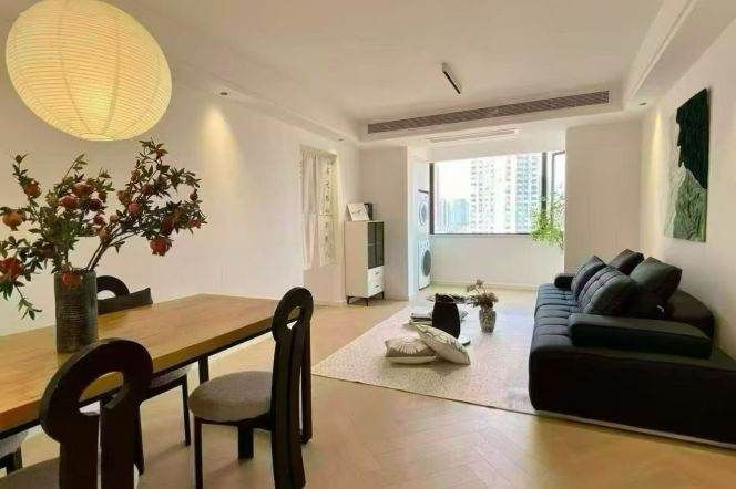 Da‘an City Xinzha rd/Shimen (2nd) rd floor heating 2brs/2lv/1bt apt; L13