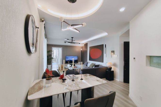 Oriental Manhattan high floor 2br/2lr/2ba apt wt balcony; L1/9/11