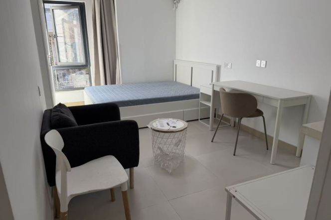 1Studio can cook near Tong'ji, SISU and Fu'dan Uni can long and short term lease