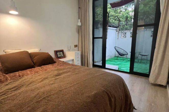 Nice yard 1Br/1Lr/1Bt apt nr Jiangsu rd,M2/11/14