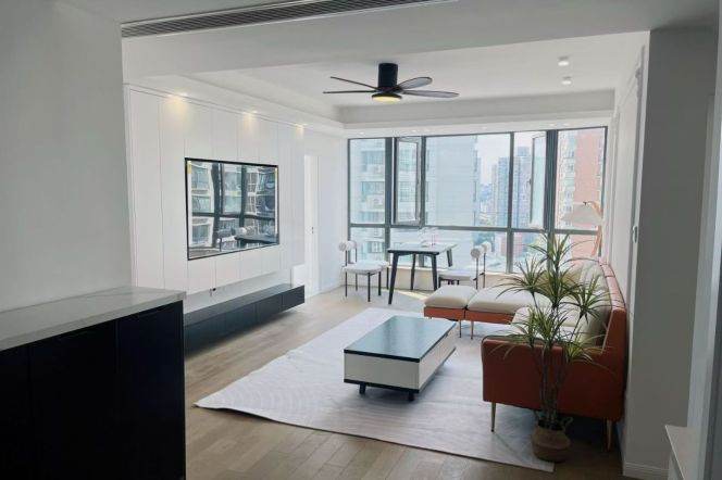 2+1 Rooms, 1 Bath, Central ac/Dish washer, 120 sqm @ Zhenping metro L7